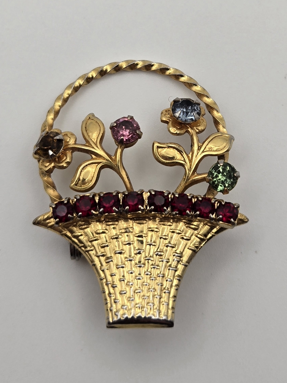 Vintage Floral Basket Brooch – Gold Tone with Multicolor Rhinestones